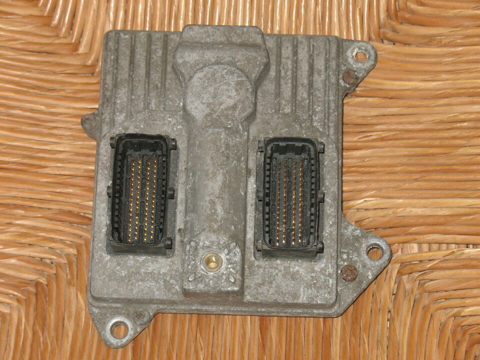 ECU OPEL VECTRA SIGNUM ZAFIRA 2.2 55558714 5WK91113 5122211045