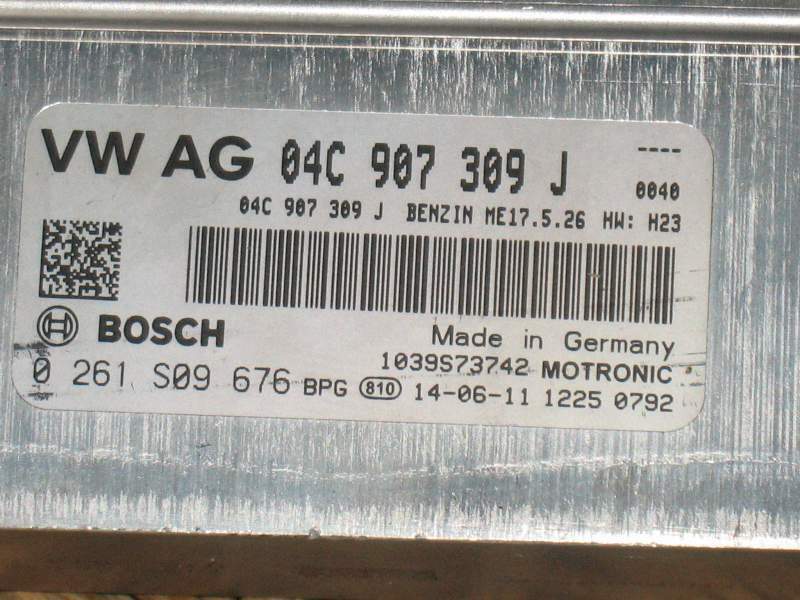 AUDI VW SKODA SEAT ECU 04C907309J 0261S09676 me17.5.26