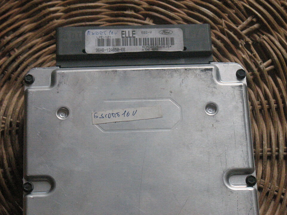 Ecu ford escort 96AB12A650EE ELLE LPE101 96AB 12A650 EE