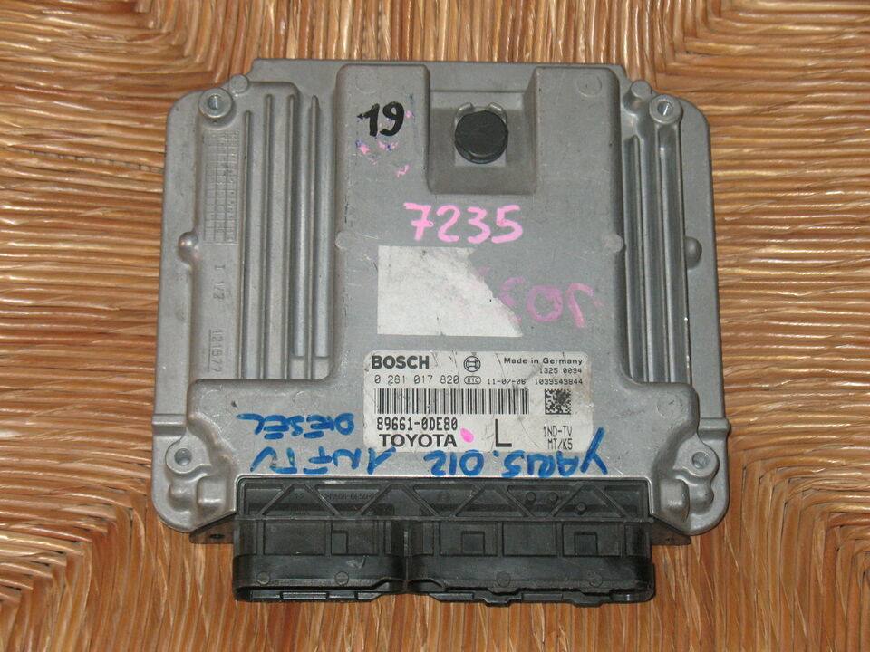 ECU TOYOTA YARIS 0281017820 89661-0DE80 896610DE80 EDC 17CP37-9.22