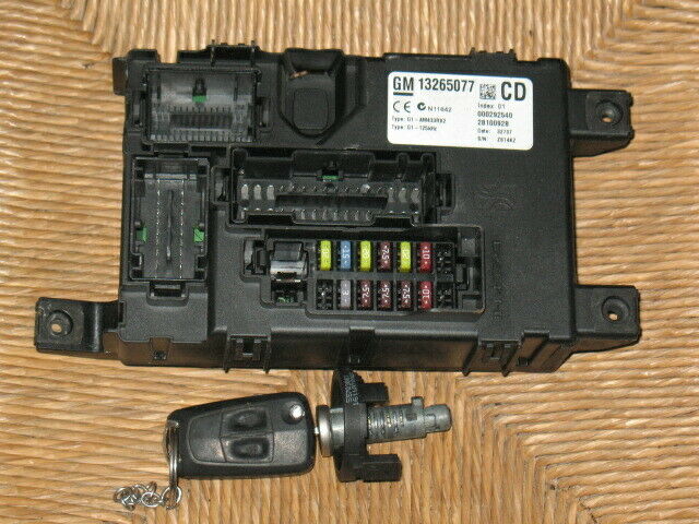 Body computer opel corsa d con blochetto 13265077 cd 28100958