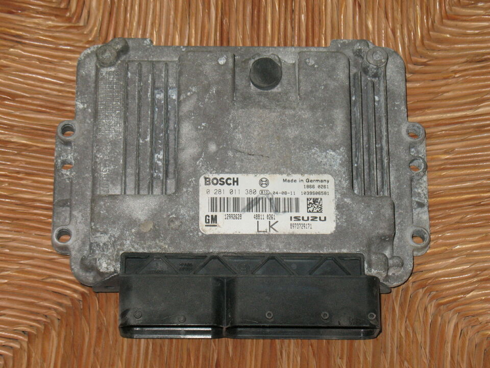 ECU OPEL ASTRA H Z17DTL BOSCH 0281011380 GM ISUZU 8973729171 EDC 16C9-3.30