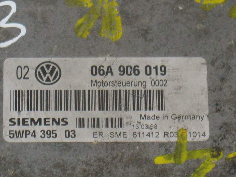 ECU CENTRALINA AUDI A3 1.6 06A906019 5WP4 395 03