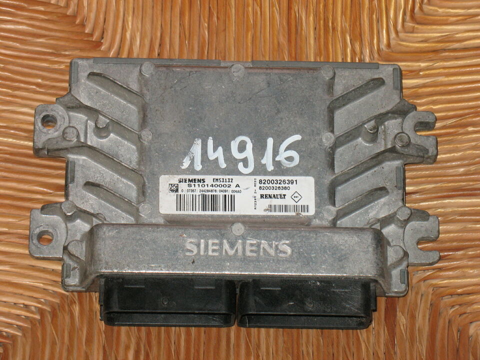 ECU S110140002 A SIEMENS 8200326391 RENAULT EMS3132