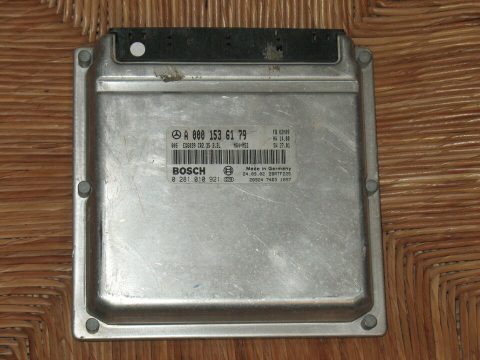 ECU MERCEDES SPRINTER 2.2 CDI 0281010921 A0001536179 CR2.35 2.2L