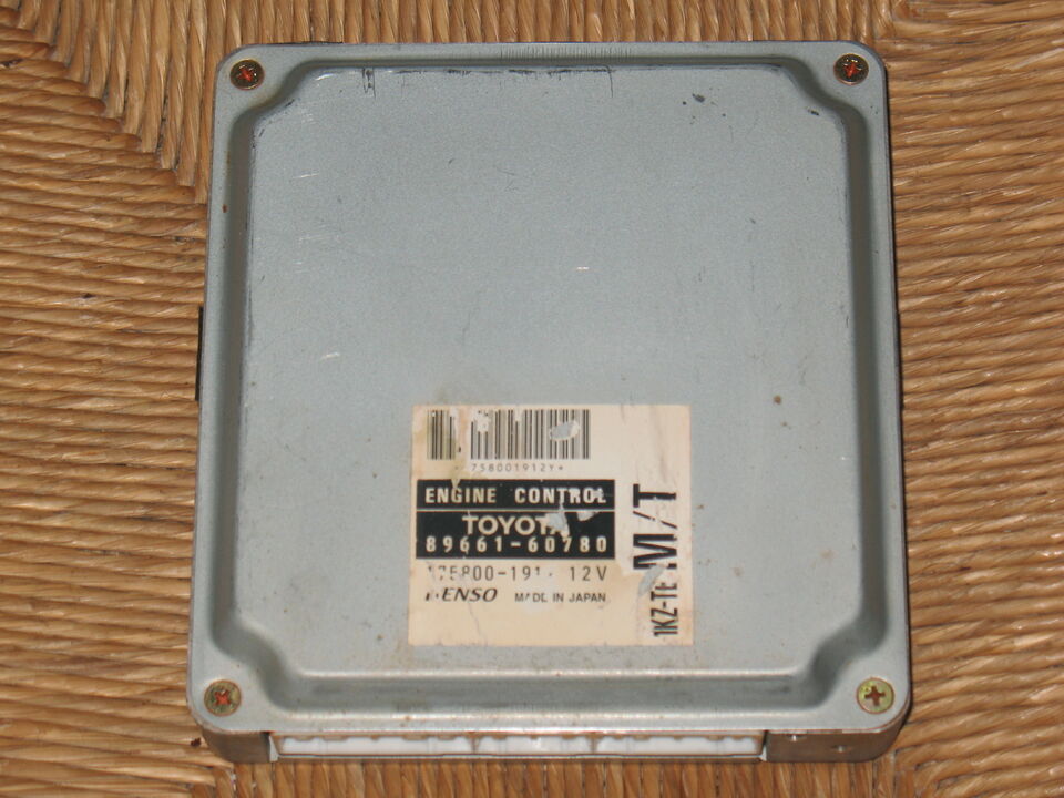ECU TOYOTA LAND CRUISER 89661-60780 8966160780 1758001912 1kz-te