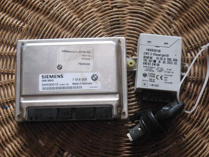 KIT ECU/EWS BMW E46 3 Series 330i SIEMENS 5WK90015 61356905666