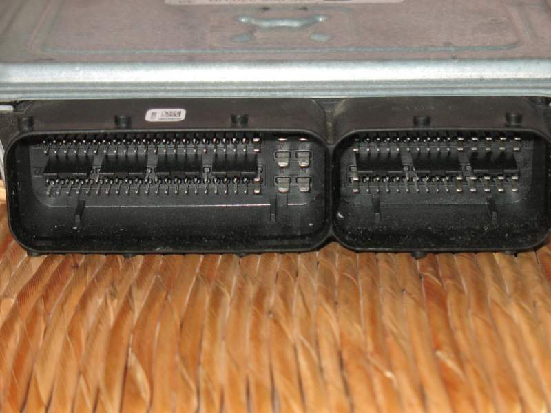 ECU Skoda Fabia Seat Ibiza 03F906070HB 5WP44880 Simos 10 22A