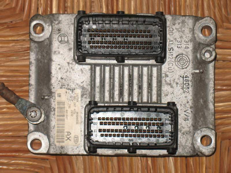 ECU OPEL CORSA C 1.2 Z12XE BOSCH 0261207423 AX 24443796