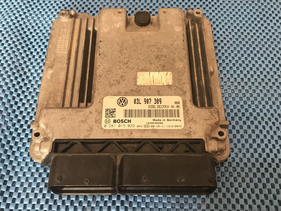 ECU VW GOLF PASSAT 2.0 TDI 03L907309 0281015029 HW02 EDC17CP14