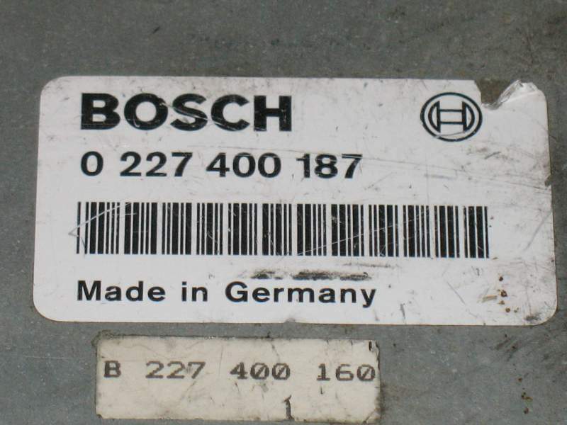 Per modello 164 3000 V6: -centralina motore BOSCH 0227400187