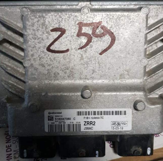 ECU Ford Fiesta F1B112A650TC S180047060C ZRR2 EMS 2102
