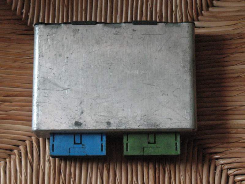 ECU BMW E32 E34 CCM 61351379379 5DS00513800