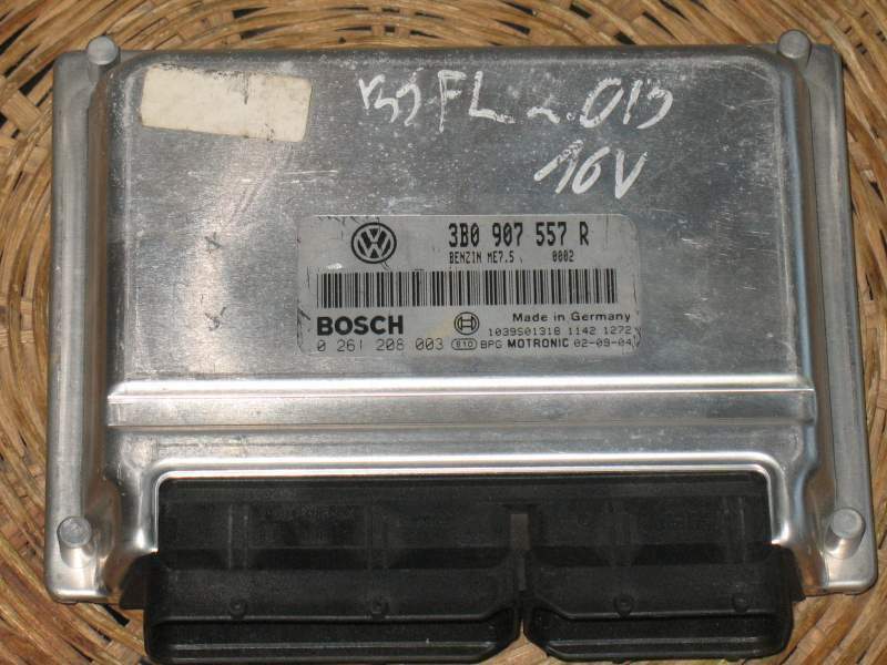 ECU VW PASSAT 2.0 AZM ALT 3B0907557R BOSCH 0261208003