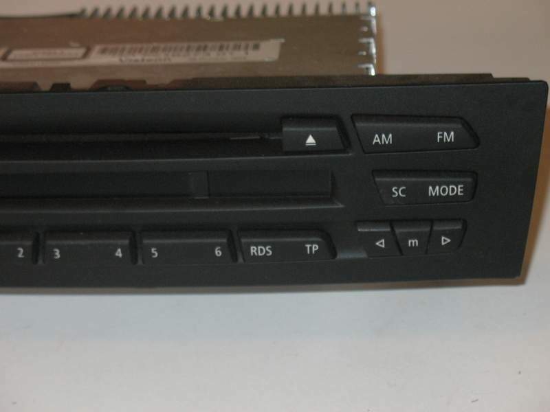 Radio BMW Business CD Numero: 6512 9216273 2004 / 08