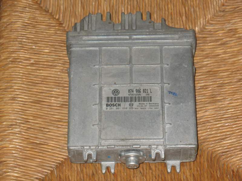 ECU VW TRANSPORTER T4 2.5TDI ACV 102HP 0281001640 074906021L