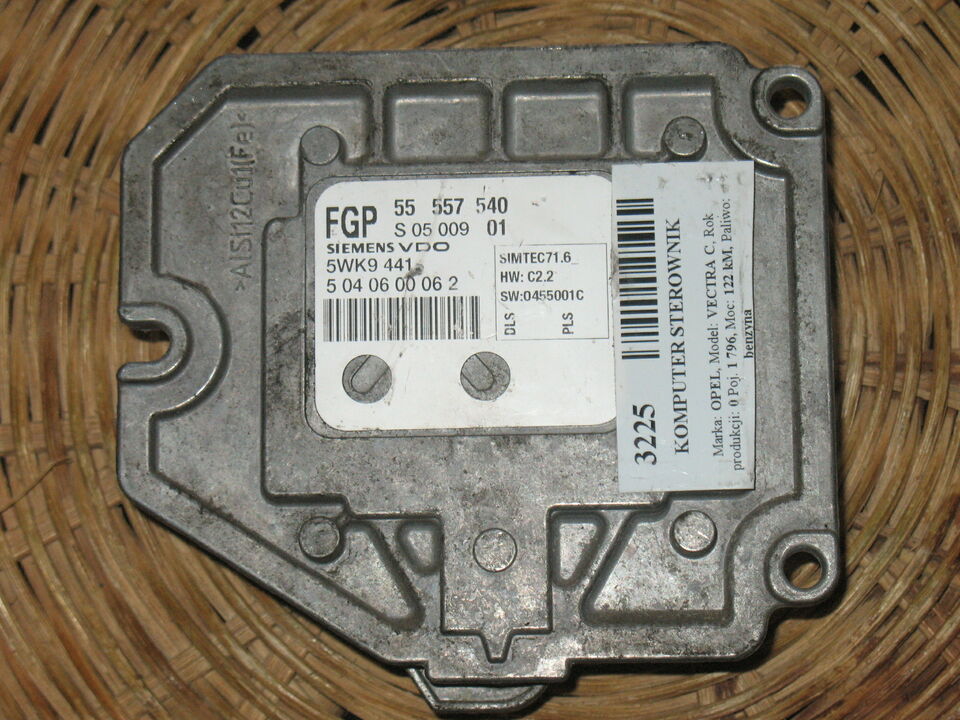 ECU OPEL VECTRA SIMTEC 71.6 1.8 Z18XE SIEMENS 5WK9441 55557540