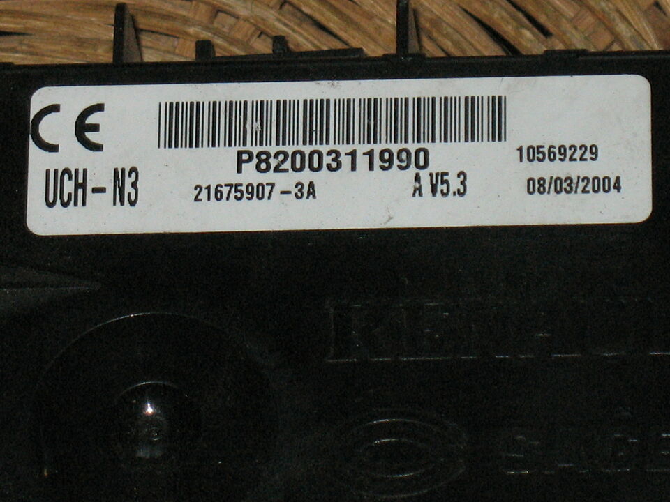 BSI RENAULT CLIO 1.2 Module UCH ECU P8200311990 UHC-N3