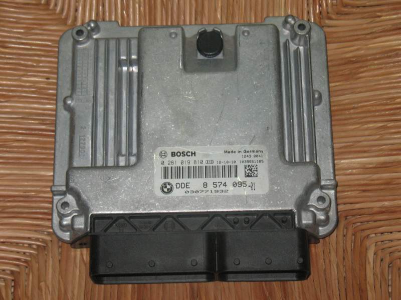 ECU BMW SERIE 1 f21 118D 0281019810 DDE 8574095 EDC 17C50-3.51