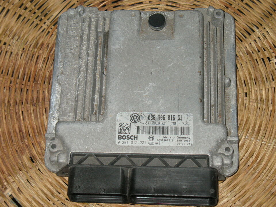 ECU VW GOLF V 1.9 0281012221 03G906016GJ EDC 16U1-5.41