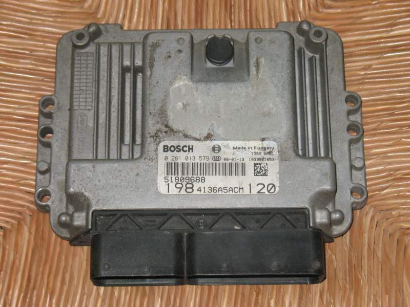 Ecu FIAT BRAVO 1.9 JTD BOSCH 0281013579 51809688 EDC16C39