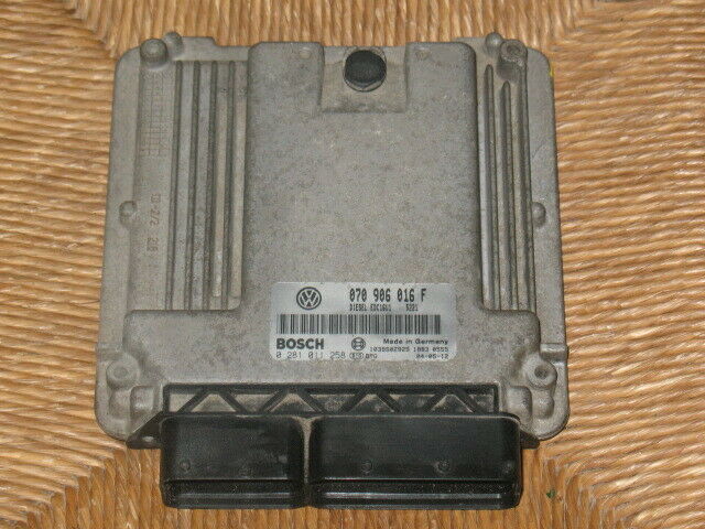 ECU CENTRALINA TOUAREG 2.5 TDI 0281011258 070906016F EDC 16U1-5.5