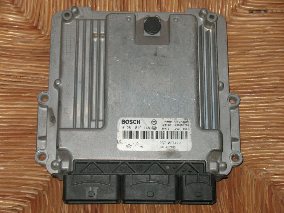 ECU RENAULT clio 4 BOSCH 0281019148 284B19573R 237102747R