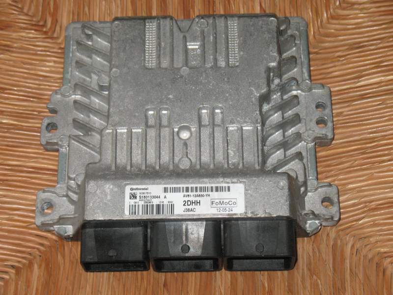 ECU Ford SID807EVO 807 S180133044A AV61-12A650-YH 2DHH J38AC