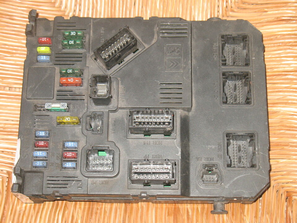 Citroen peugeot siemens s118085120c 9652474880 bsi e03-00 bg s118085120a 9649627980