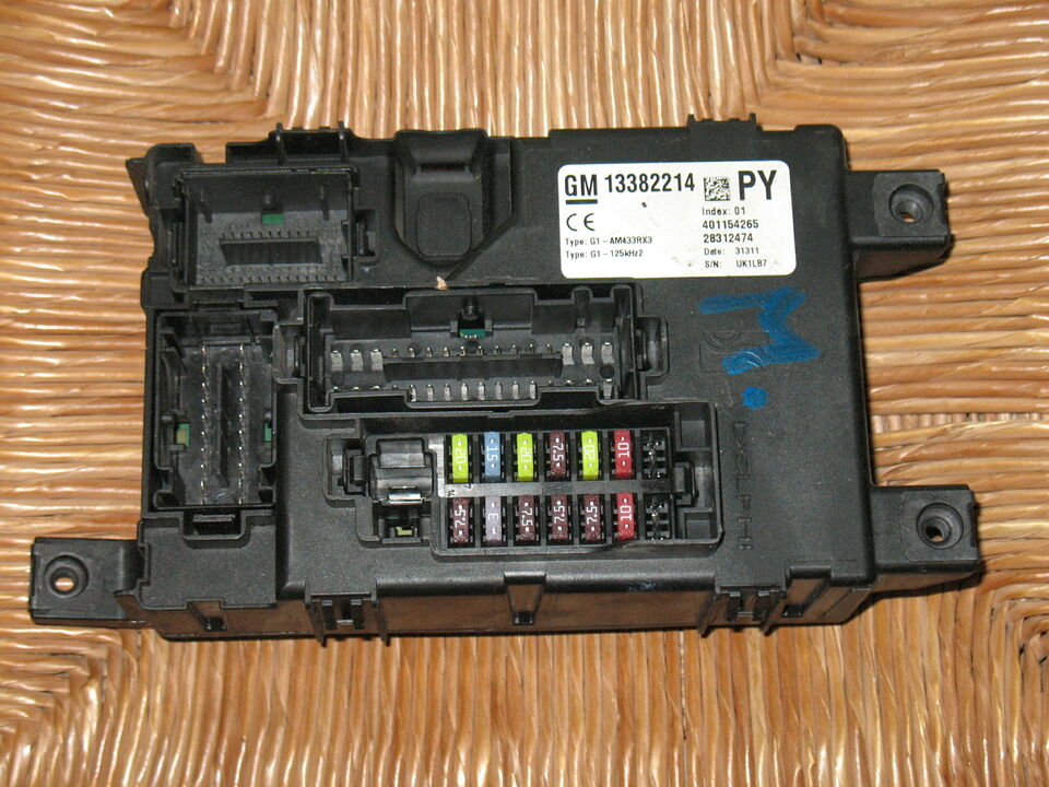 Fusibili ecu body opel corsa D 1.2 13382214 PY 28312474