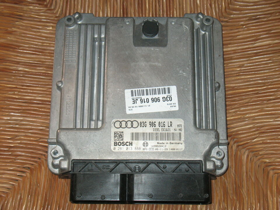 Audi A4 2.0 TDI Engine ECU 03G906016LR EDC16U31 0281013888