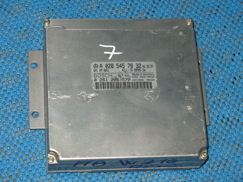 ECU MERCEDES CLK W170 A0285457832 A0261206570 ME2.0 ME2.1