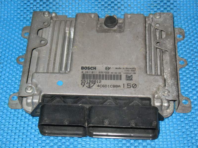 ECU ALFA ROMEO 147 55198812 BOSCH 0281011896 4C6D1CBBA