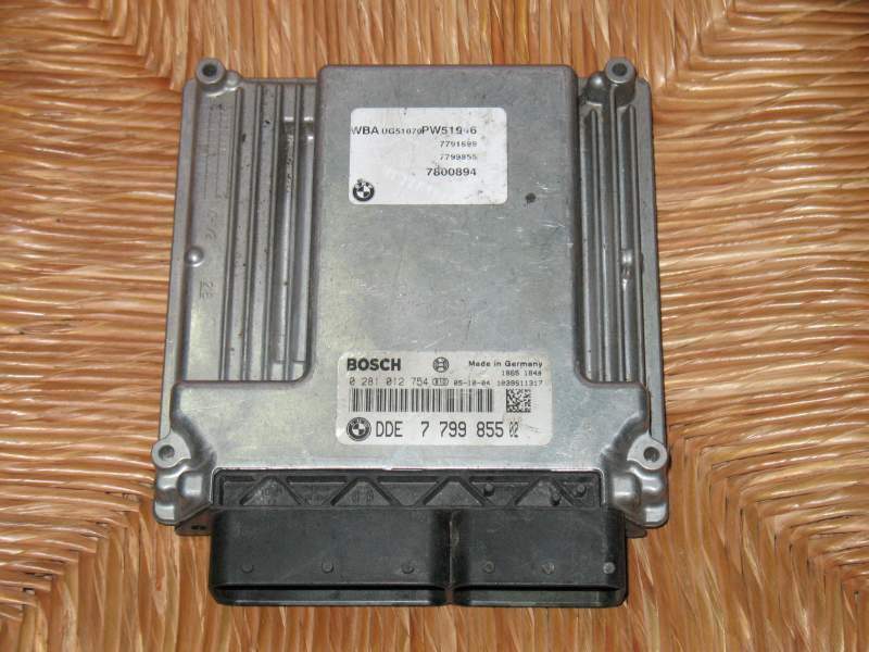 ECU BMW 320 2.0 E87 BOSCH 0281012754 DDE7799855 EDC16C35