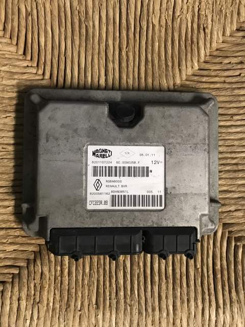 ECU RENAULT TRAFIC MASTER 8200561162  8201107224  CFC223R08