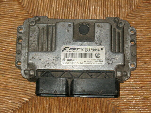 ECU FIAT 500 ABARTH 1.4 0261S05127 51857905 51875846 ME7 9.10