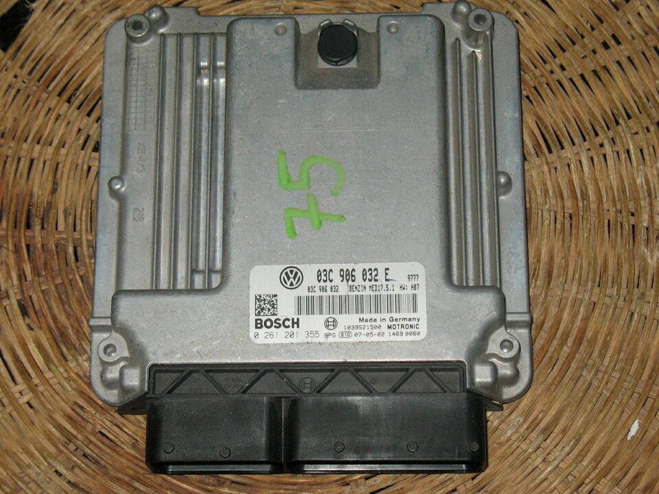 Ecu vw Jetta golf bosch 0261201355 03c906032E MED17 5.1 BMY
