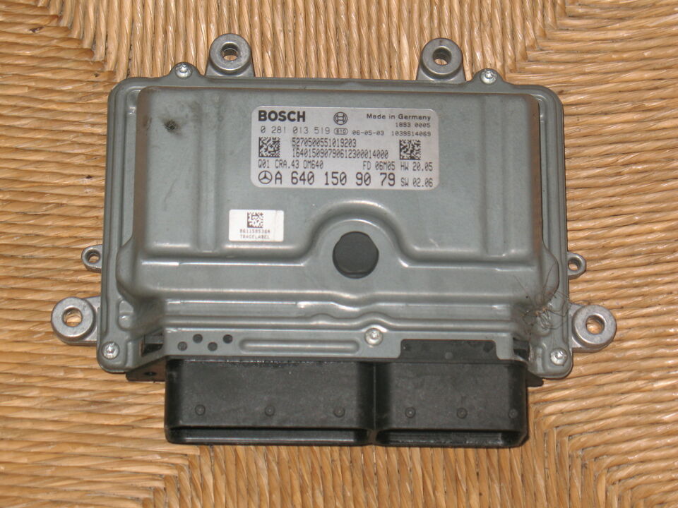 ECU MERCEDES W169 2.0 0281013519 A6401509079 Q01 CRA.43 OM640