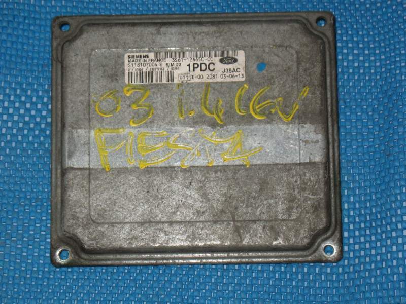 ECU FORD S118107004 E SIM 22 3S61-12A650-CA 1PDC J38AC