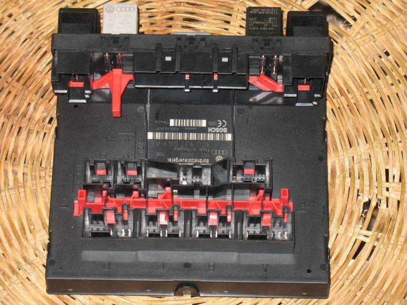 VW Touran Golf 5 Plus Passat 3C 3C0937049E