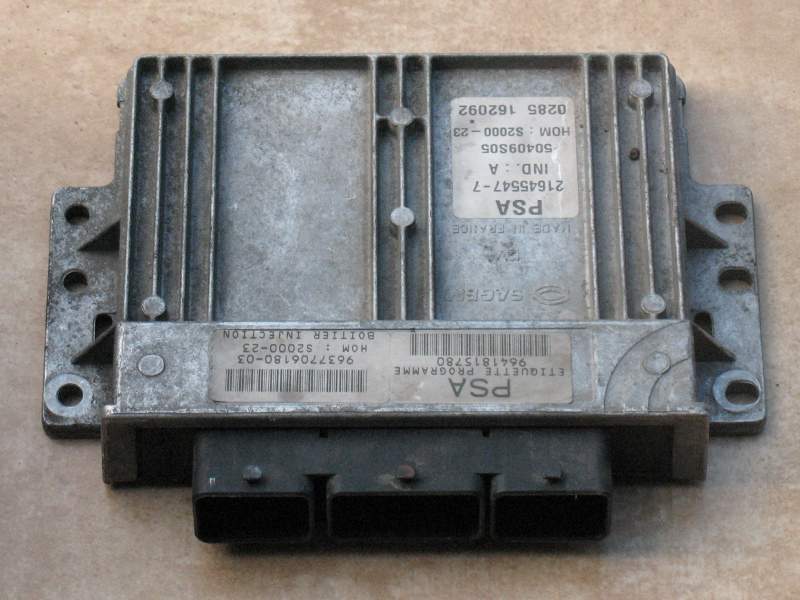 ECU PEUGEOT 206 1.4 21645547-7 9641815780 S2000-23 9637706180