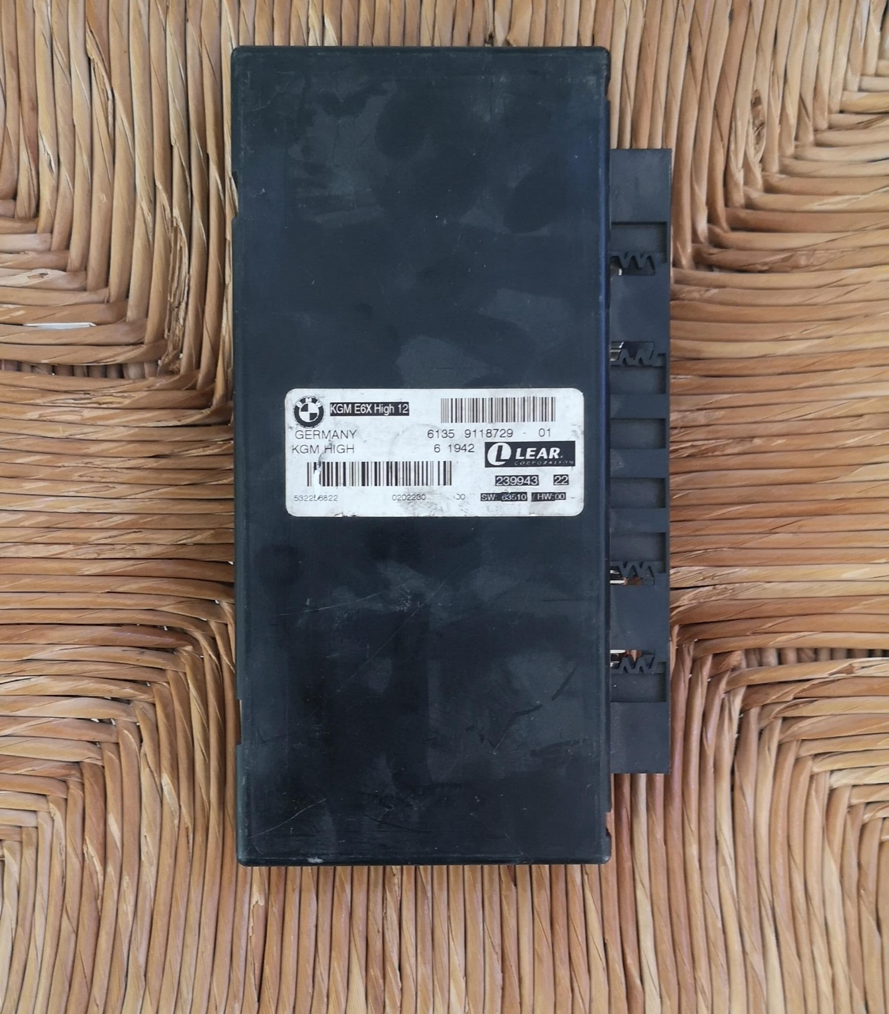 Body module BMW E60 E61 61359118729 ECU 9157156