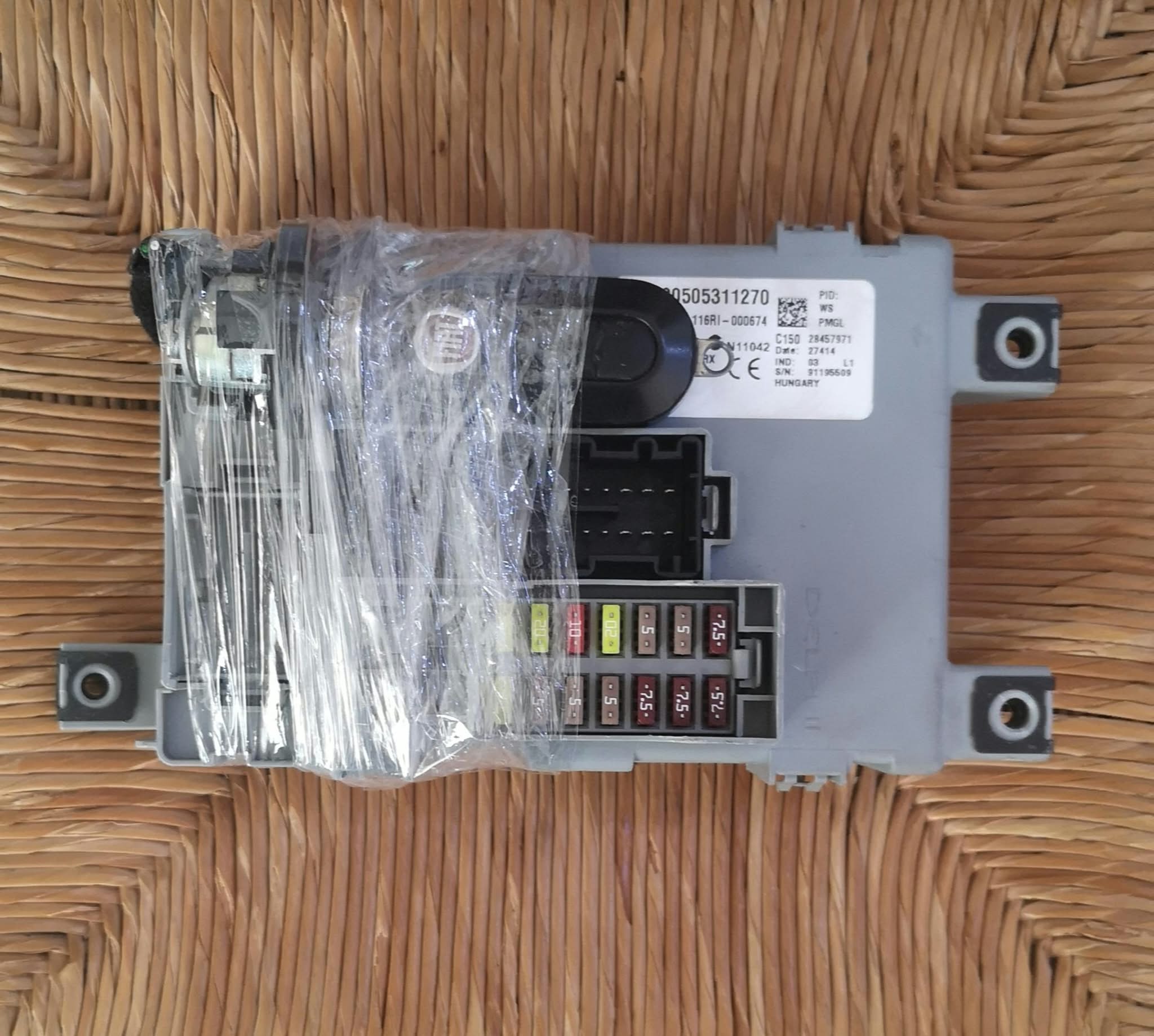00505311270 Centralina Body Computer Fiat Punto DELPHI 28457971 505311270 IND: 03 L1