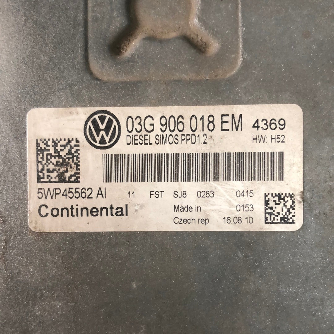 Ecu PASSAT 2.0 03G906018 EM 5WP45562AE SIEMENS VDO SIMOS PPD1.2