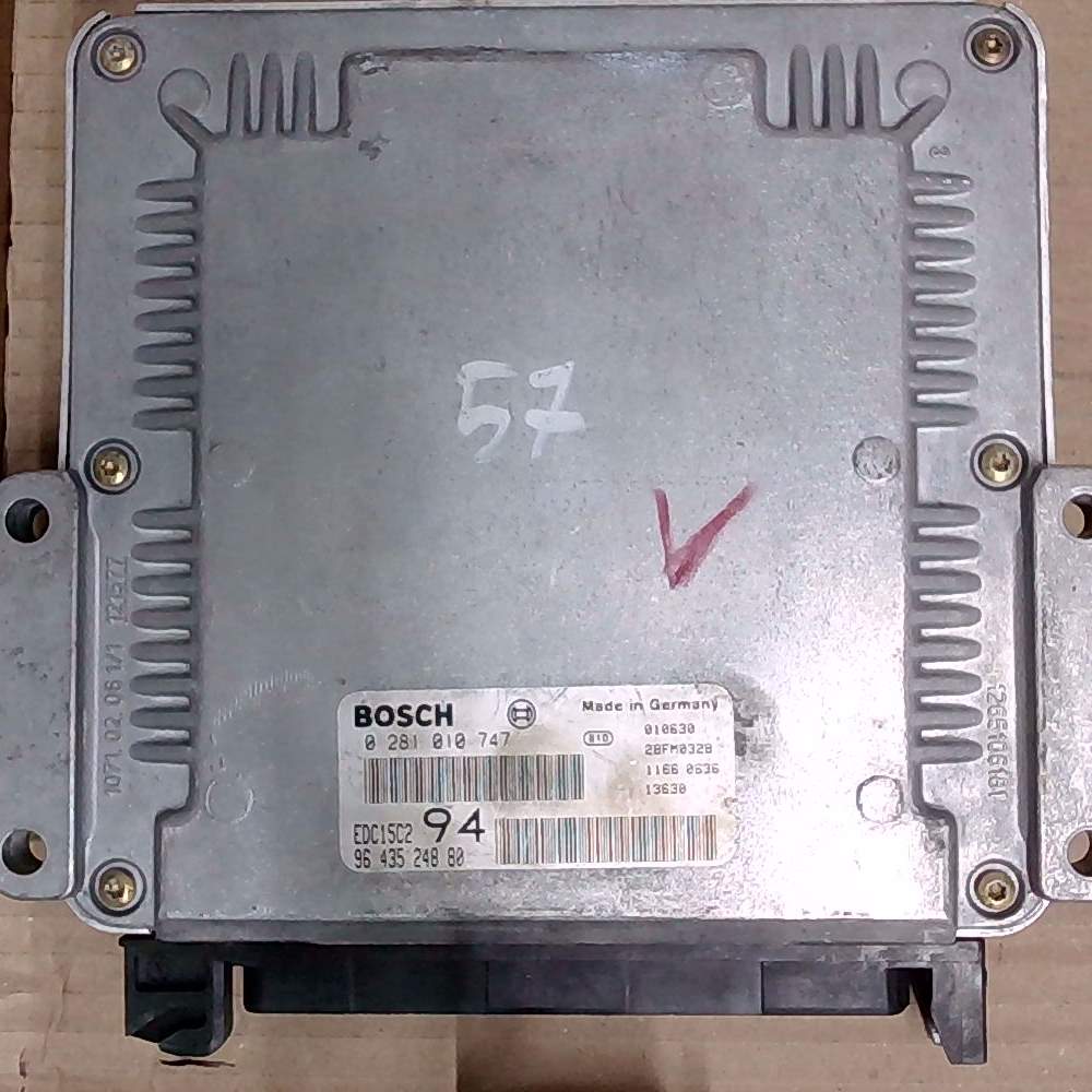 PEUGEOT 307 2.0 HDI BOSCH 0281010747 EDC15C2 94 9643524880