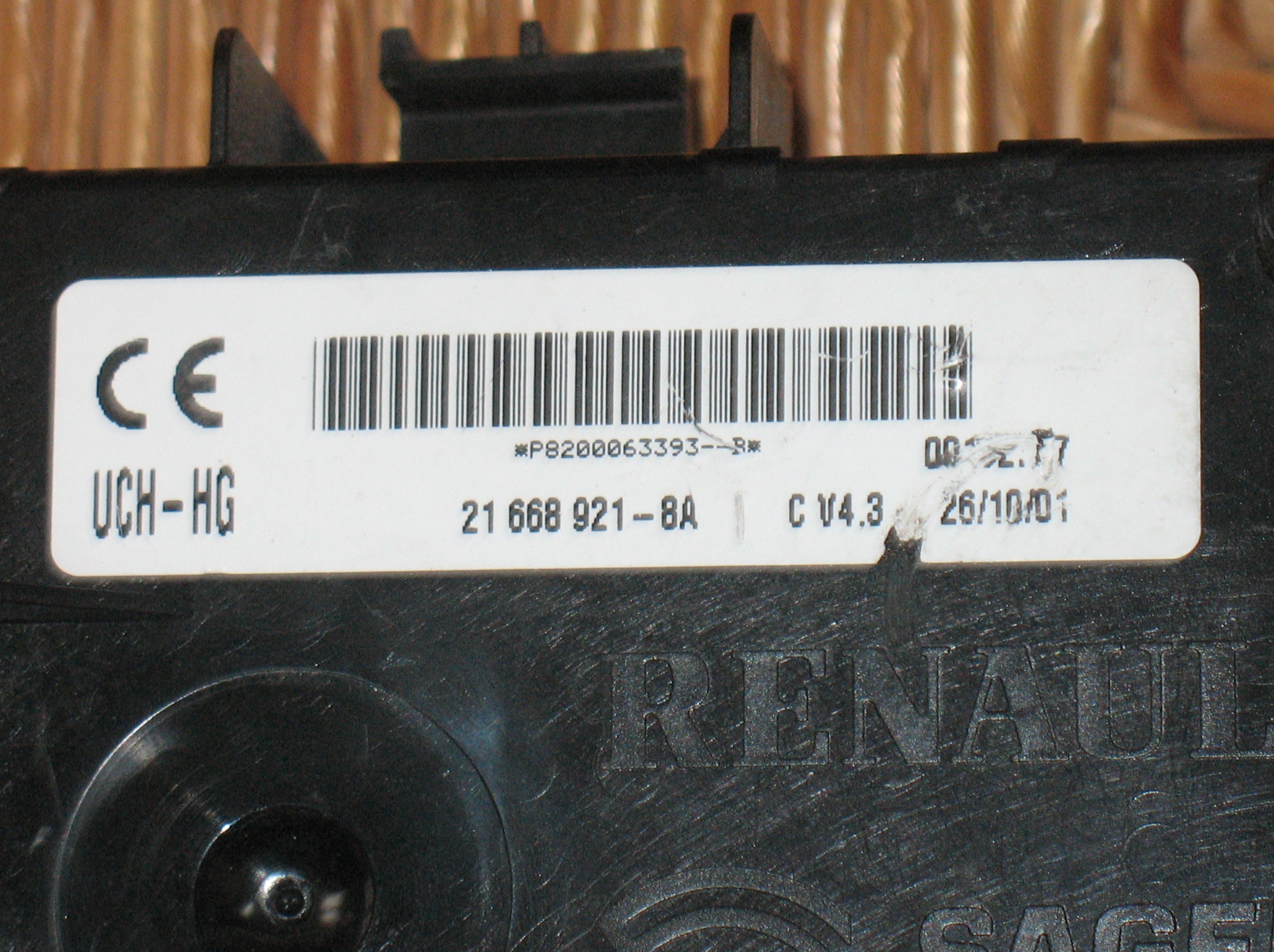 Renault Clio 2 UCH-HG  UCH HG P8200063393 21668921-ba sagem