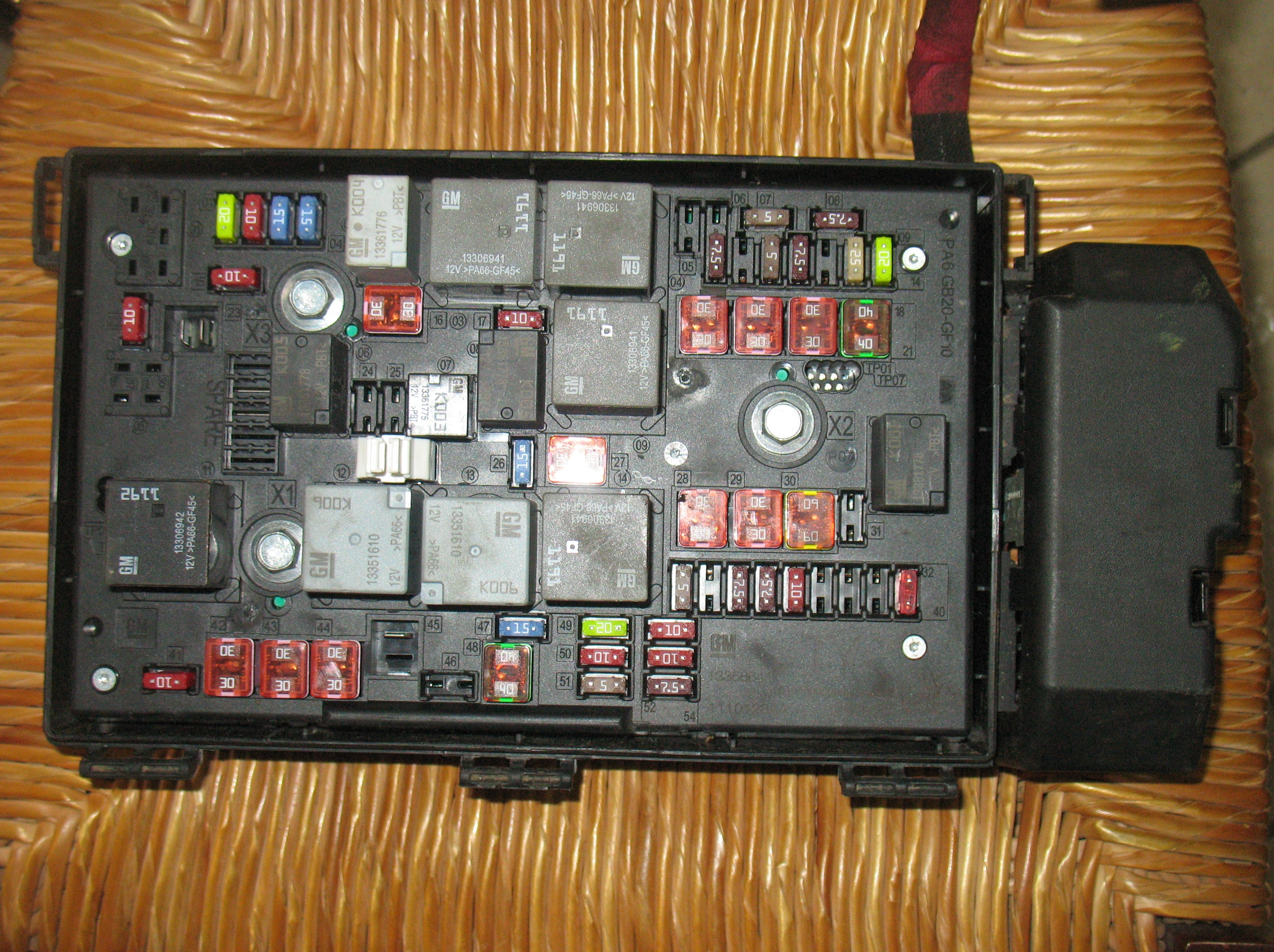 Centralina BSI OPEL ASTRA J (P10) 1.7 CDTI (68) 13368641 BP7581500E1 BP7581500E1