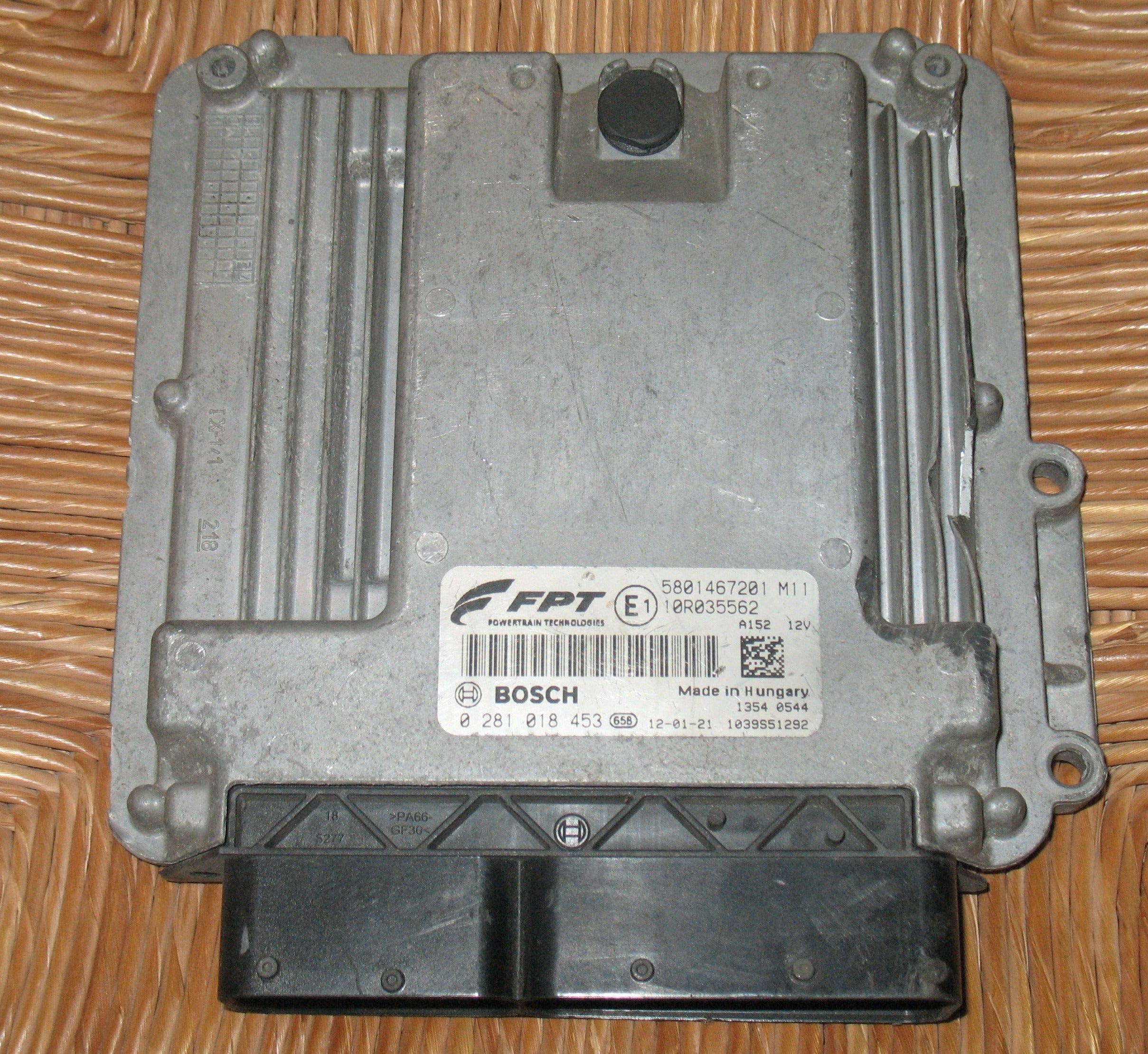 ECU CENTRALINA IVECO DAILY 3.0 0281018453 EDC17CP52-4.10  5801467201 10R035562