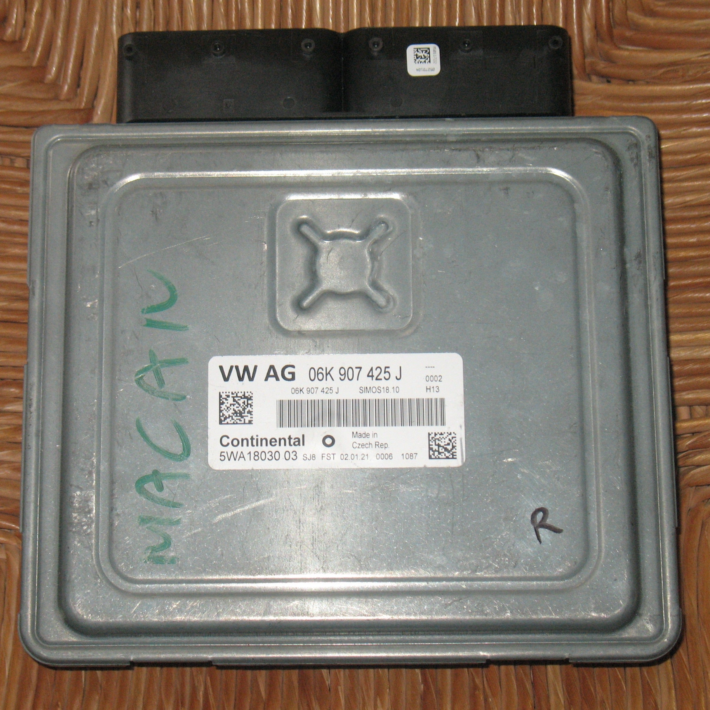 06K907425J CENTRALINA MOTORE AUDI A3 Serie (8V1) (12>18) 2000 Benzina