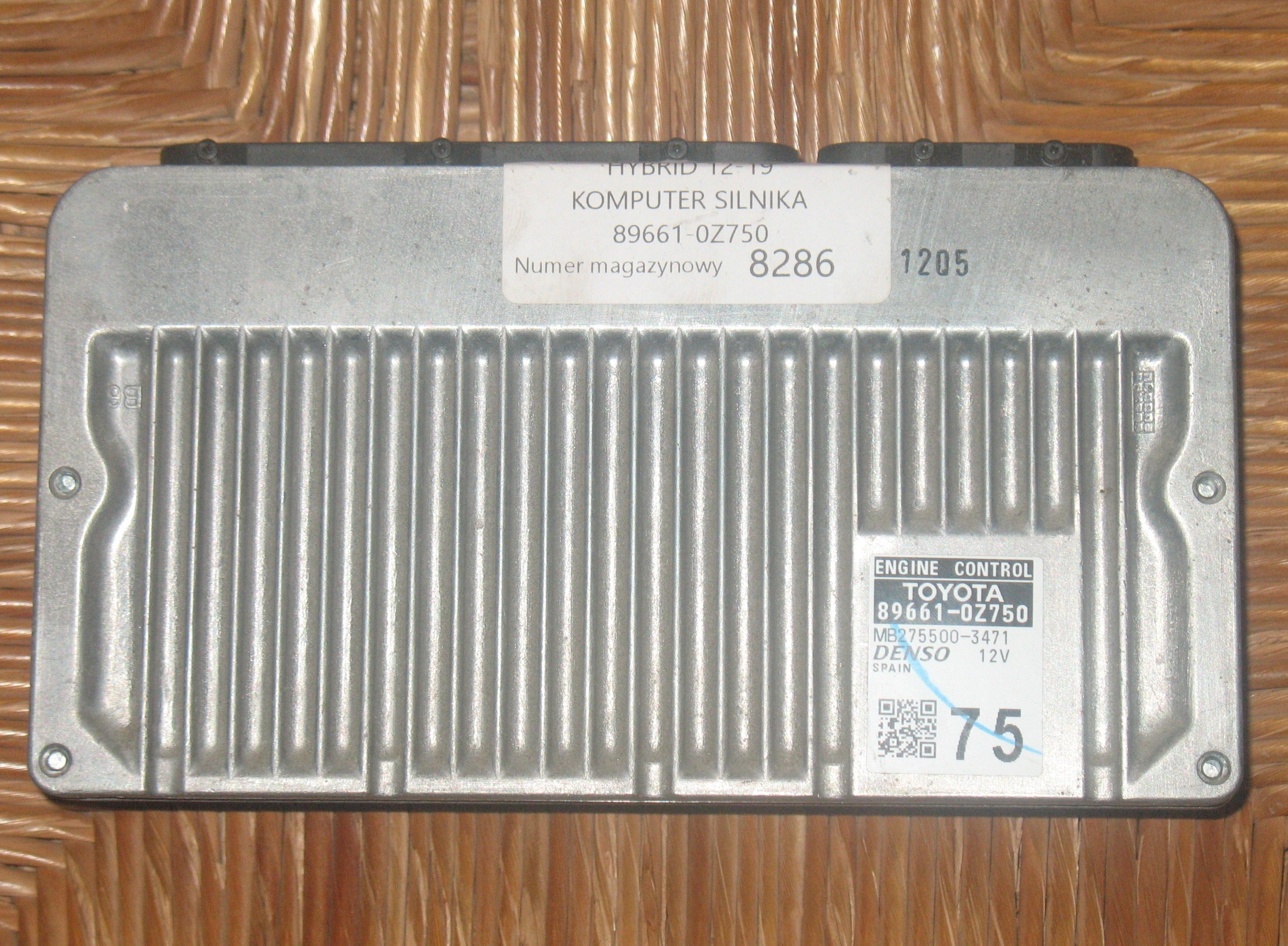 ECU CENTRALINA MOTORE TOYOTA AURIS 1.8 DENSO MB275500-3471 89661-0Z750 896610Z750